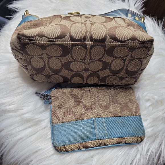 Coach mini purse/ wristlet - Picture 7 of 8